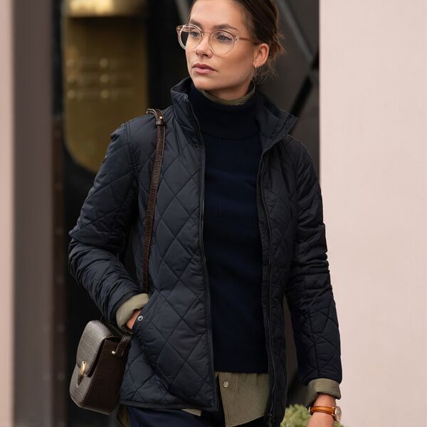 Women’s Henderson – stylish diamond quilted jacket Thumbnail